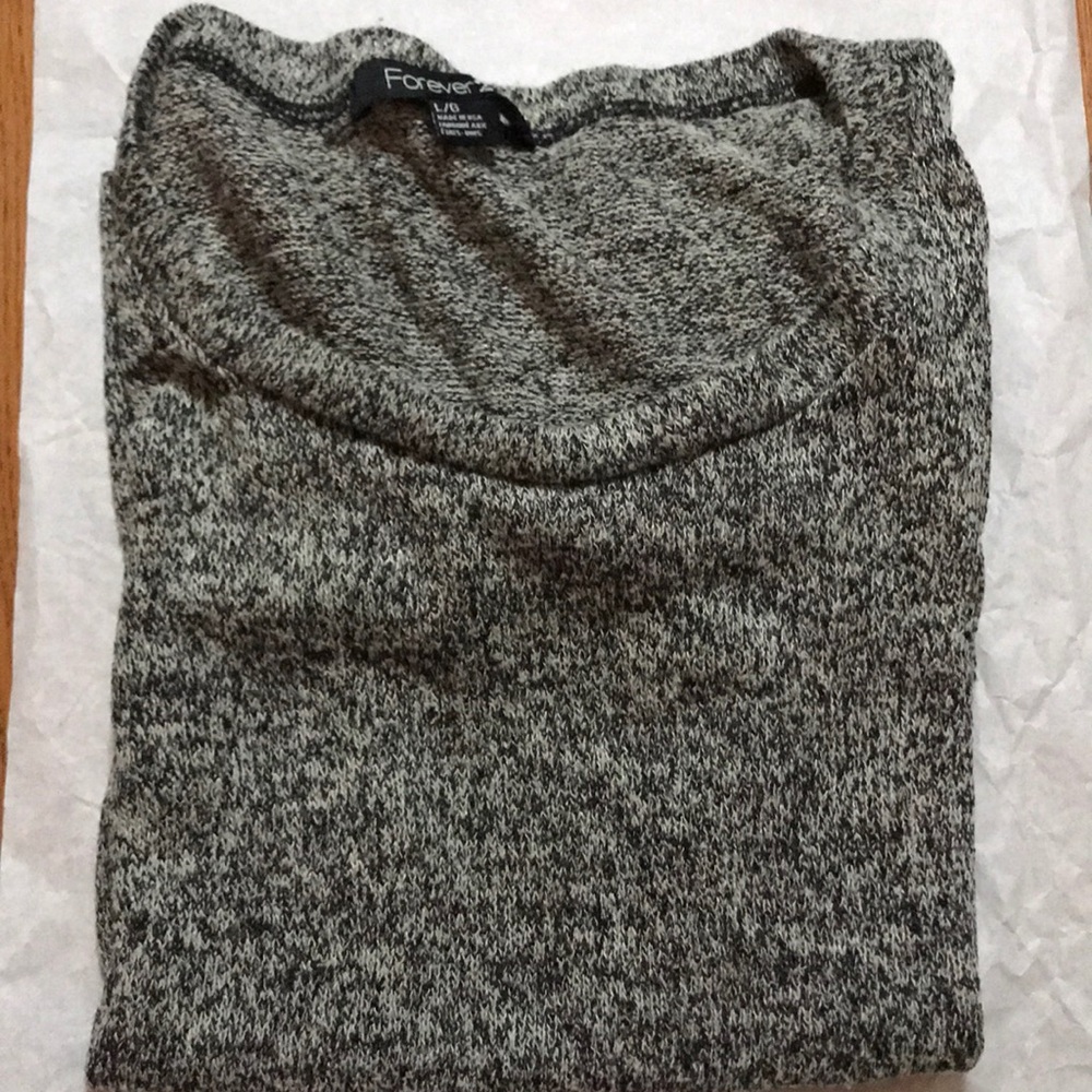 👚Forever 21 women’s 3/4 sleeves sweater